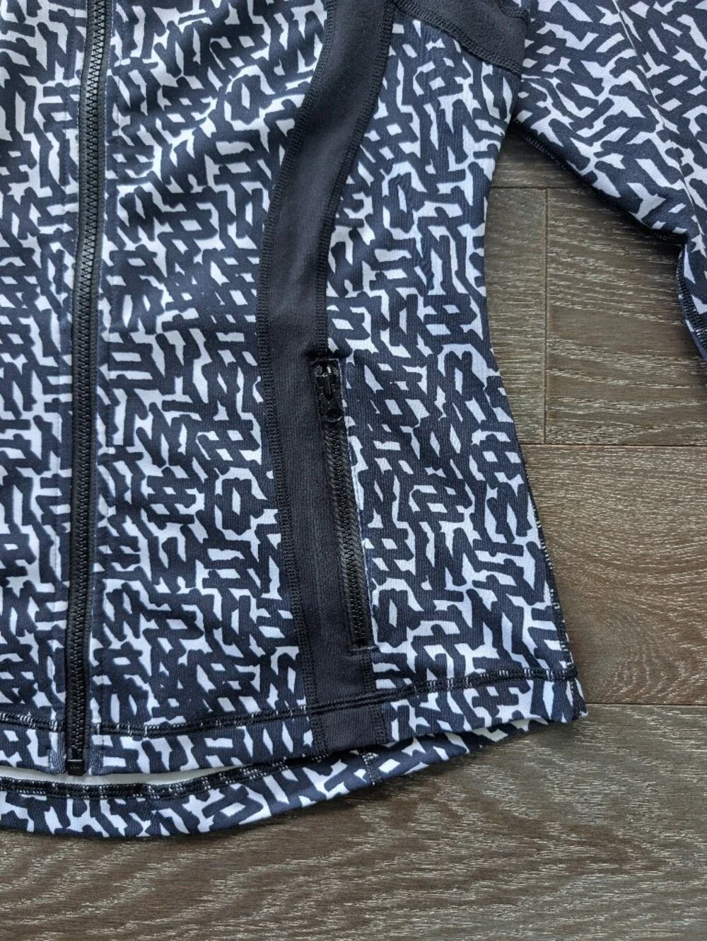 Lululemon Define Jacket Net Pop Black White Size 8